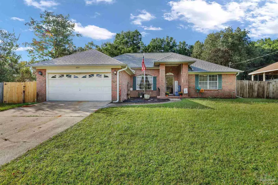 5615 Whispering Woods Dr, Pace, FL 32571