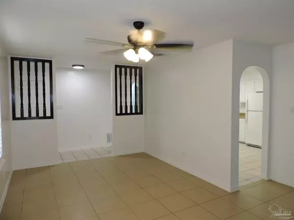 Pensacola, FL 32526,6611 Bellview Pines Pl