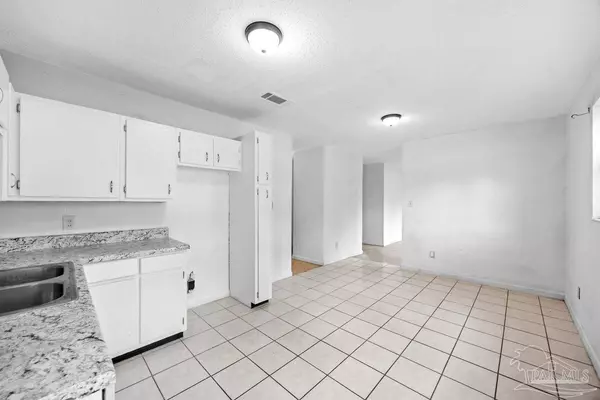 914 Twinbrook Ave, Pensacola, FL 32505