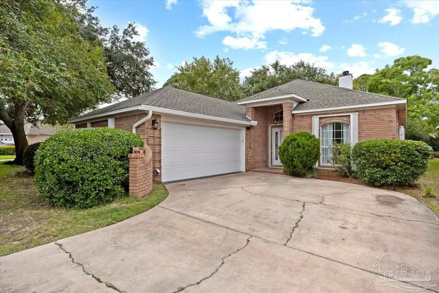 4172 Longwood Cir, Gulf Breeze, FL 32563