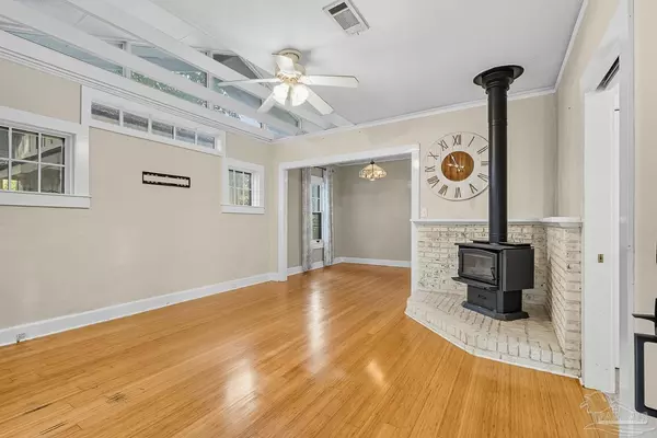 Pensacola, FL 32503,1510 E Avery St