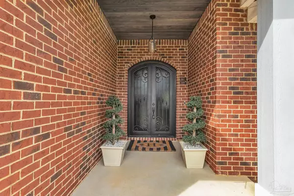 Pensacola, FL 32506,8122 Sheffield Pl