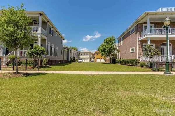 570 E Romana St, Pensacola, FL 32502