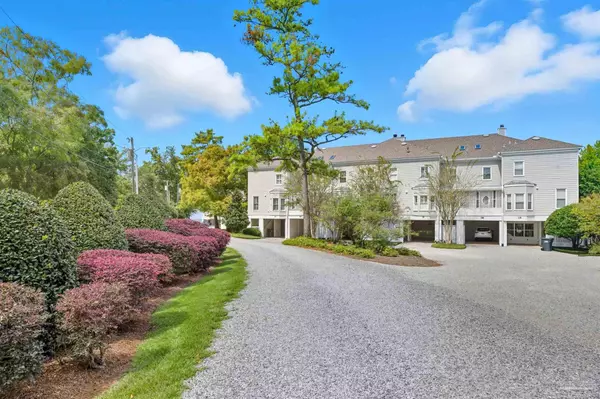 Fairhope, AL 36532,18175 Scenic Hwy 98