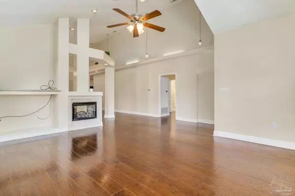 Cantonment, FL 32533,55 Newport St