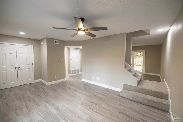 Pensacola, FL 32506,740 N Fairfield Dr