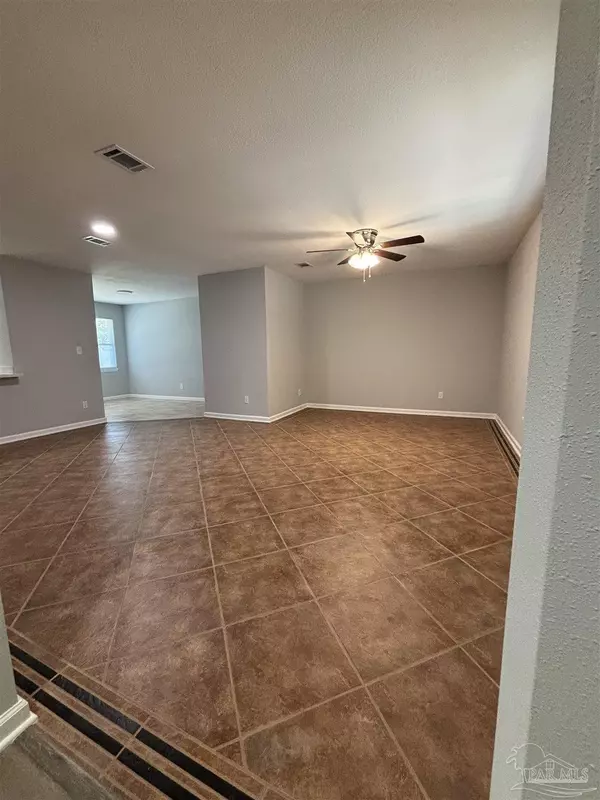 Pensacola, FL 32526,5695 Mifflin Ave