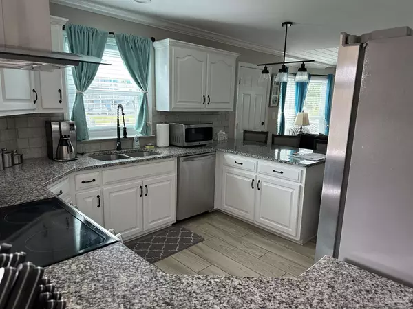 Navarre Beach, FL 32566,1456 Sonata Ct