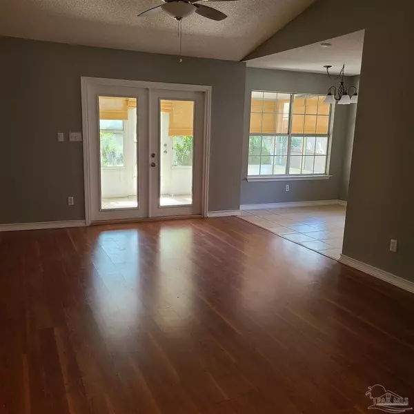 Pensacola, FL 32514,325 Mirabelle Dr