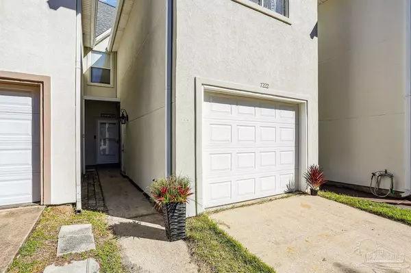 Navarre, FL 32566,7222 Majestic Blvd