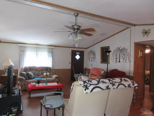 Pace, FL 32571,5890 Twin Oaks Dr