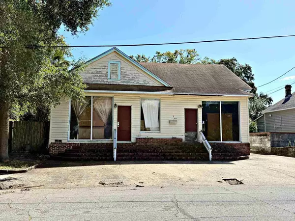 Pensacola, FL 32502,115 W Wright St