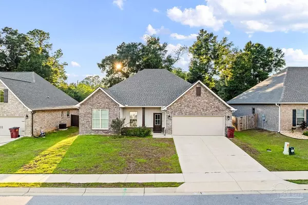 4597 Queen Palm Ct, Pace, FL 32571