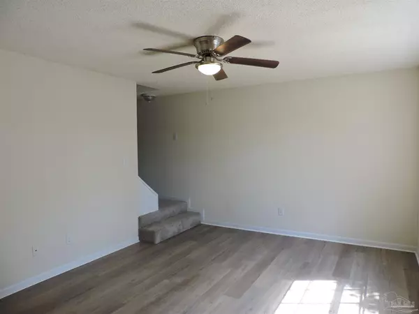 Pensacola, FL 32506,728 N Fairfield Dr