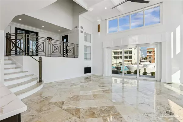 Pensacola, FL 32502,1 Port Royal Way