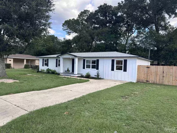 Pensacola, FL 32503,105 Monarch Ln