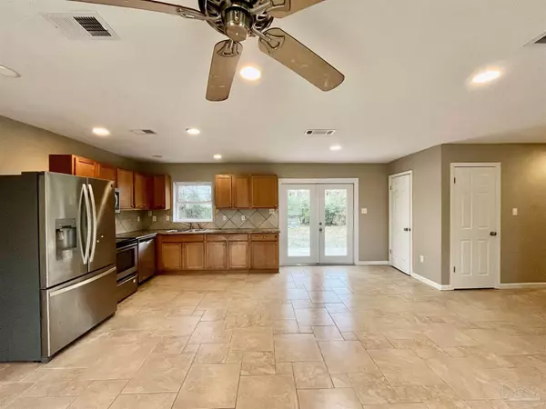 Gulf Breeze, FL 32563,1127 Redwood Ln