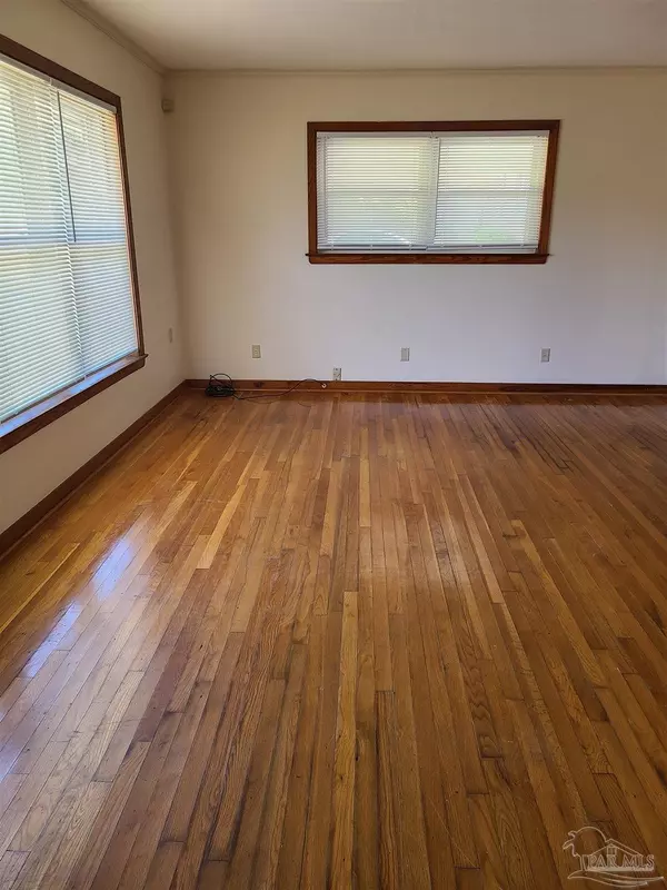 Pensacola, FL 32503,812 Ash Dr