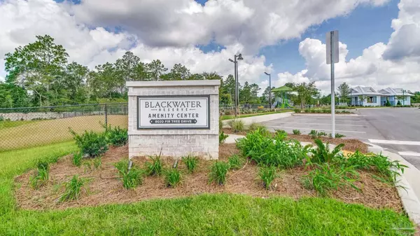 Milton, FL 32583,8118 Fox Hunt Dr