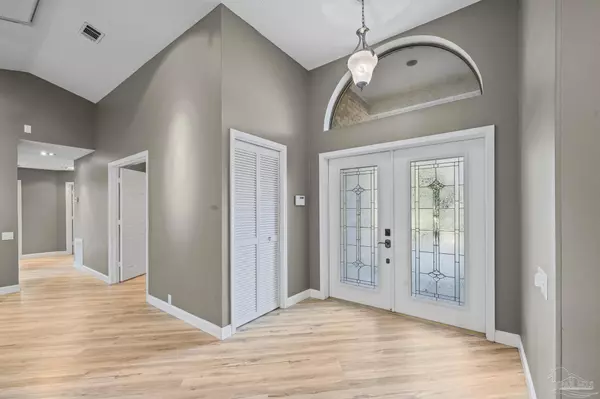 Pensacola, FL 32504,3881 Leesway Cir