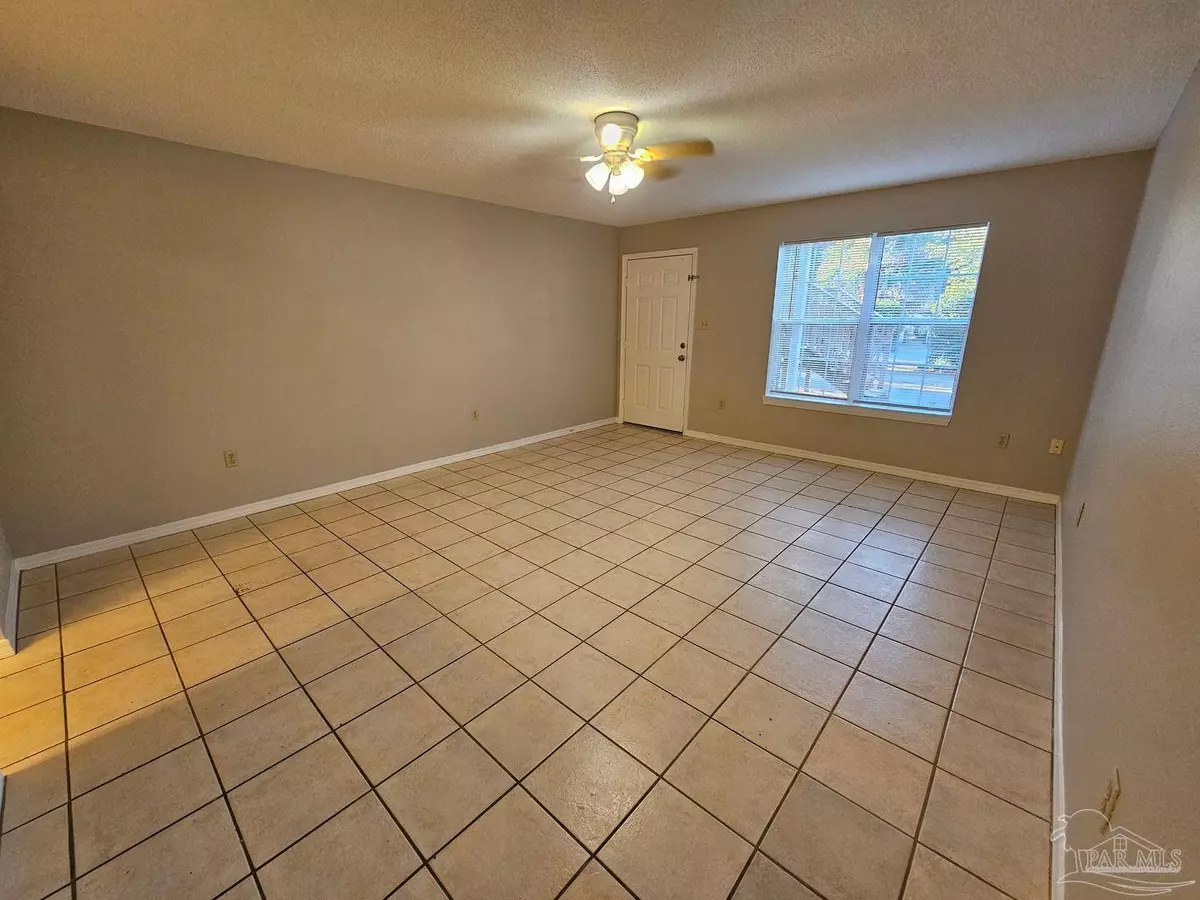 Milton, FL 32570,6828 Hunt St