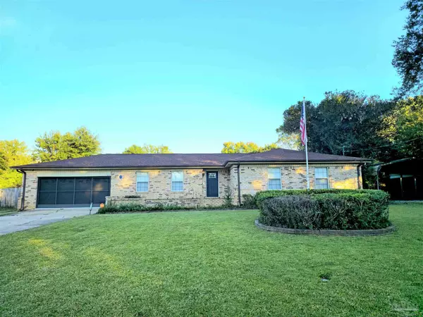 6410 White Oak Dr, Pensacola, FL 32503