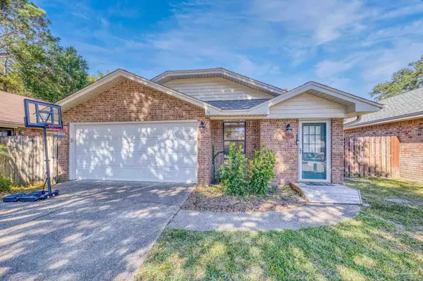 3220 Wythe Cir, Pensacola, FL 32504