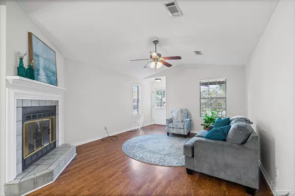 Pensacola, FL 32504,3220 Wythe Cir