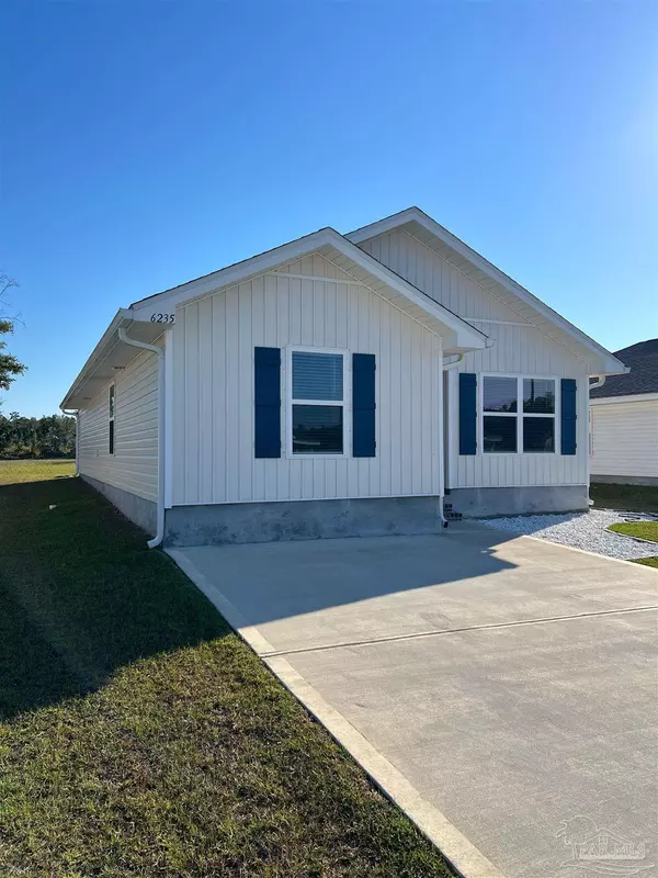 Milton, FL 32583,6235 June Bug Dr