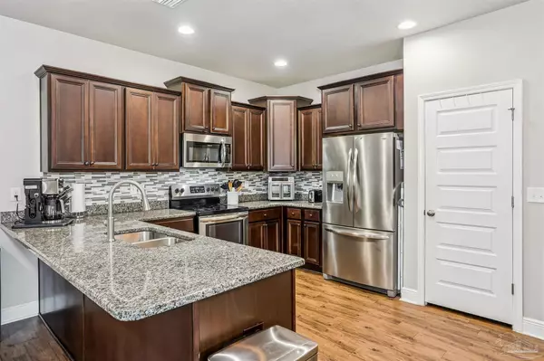 Pace, FL 32571,3674 Hawks Landing Cir