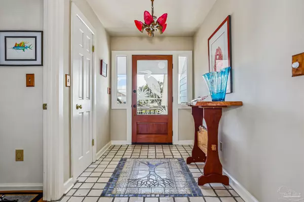 Gulf Breeze, FL 32563,2653 Del Mar Dr