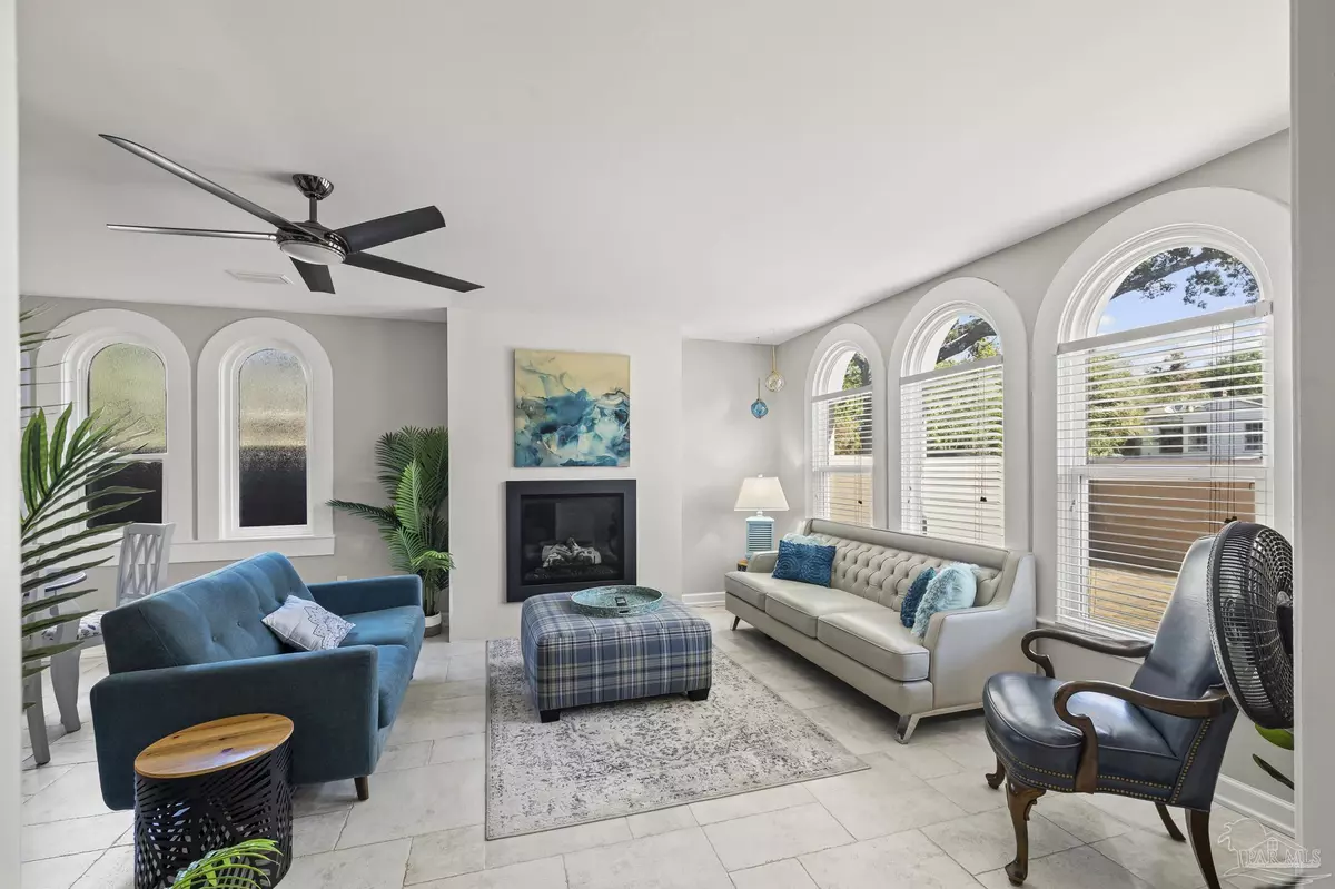 Pensacola, FL 32507,129 Country Club Rd