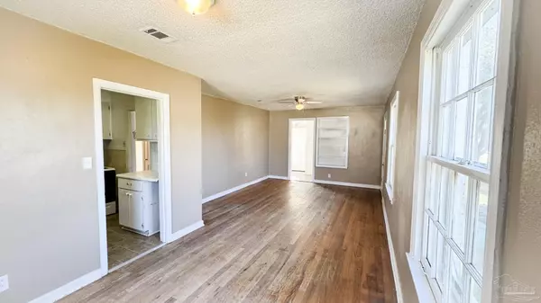 Pensacola, FL 32507,213 Bryant Rd