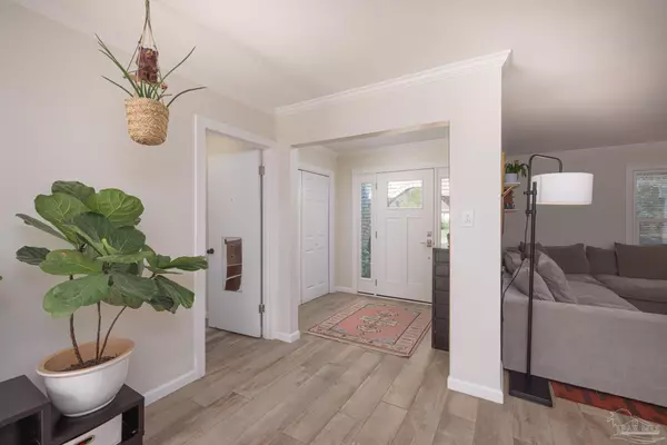 Gulf Breeze, FL 32561,6 Pinetree Dr