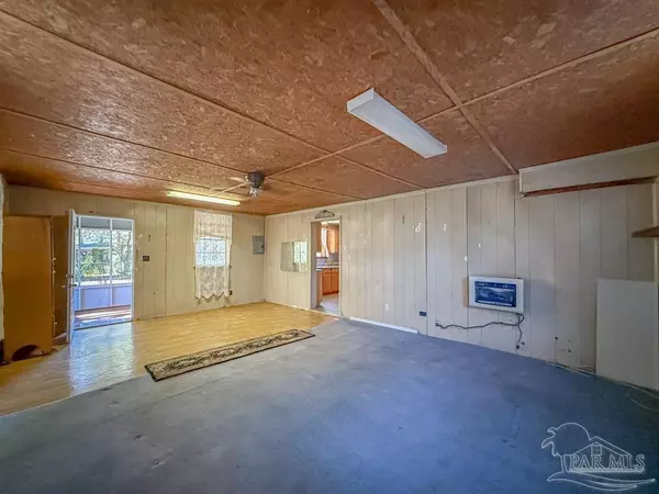 Bagdad, FL 32583,4550 Church St