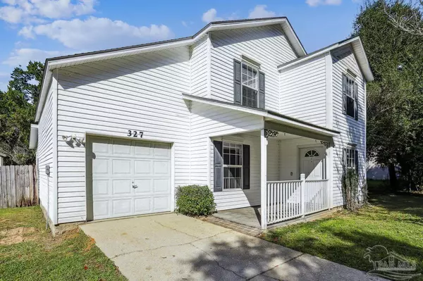 327 Robinhood Ln, Pensacola, FL 32526
