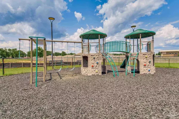 Milton, FL 32583,3996 Pendragon Cir