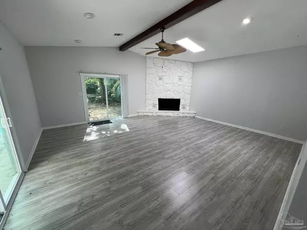 Pensacola, FL 32503,2855 Bayview Way