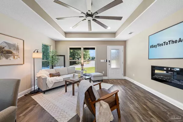 Milton, FL 32570,6980 Trailride N