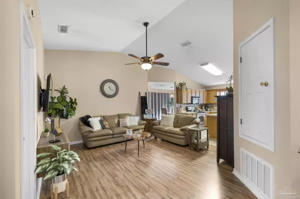 Gulf Breeze, FL 32563,5764 Government Dr