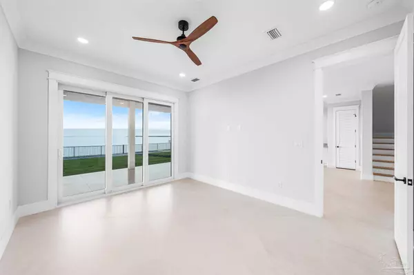 Gulf Breeze, FL 32561,28 Baybridge Dr