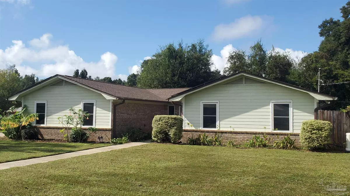 Pensacola, FL 32514,883 Belle Rose Cir