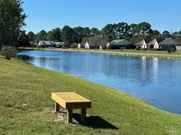 Pensacola, FL 32506,668 Green Pine Dr