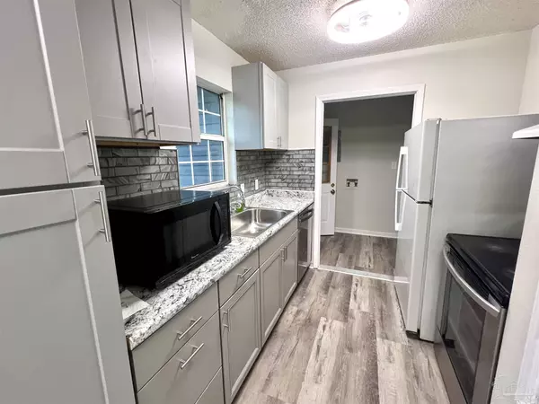 Milton, FL 32570,5796 Washington St