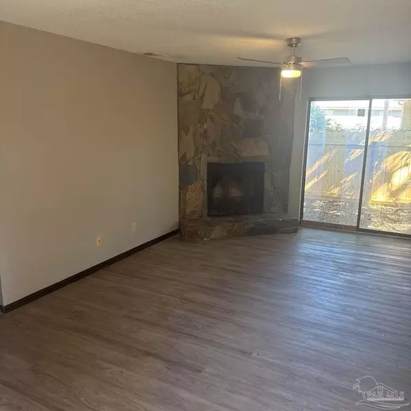 Pensacola, FL 32505,455 Stara Cir