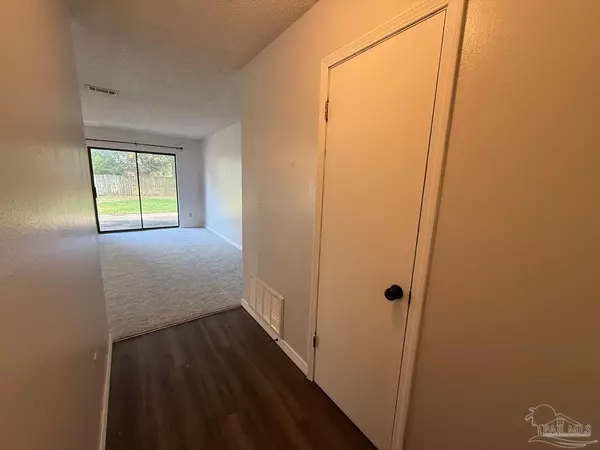 Gulf Breeze, FL 32563,3872 Mariners Dr