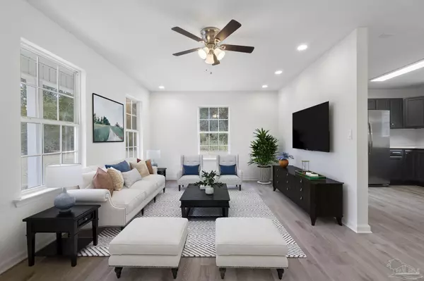 Defuniak Springs, FL 32433,1601 Kings Lake Rd