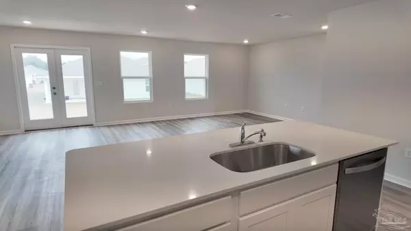 Milton, FL 32583,8029 Fir Tree Dr