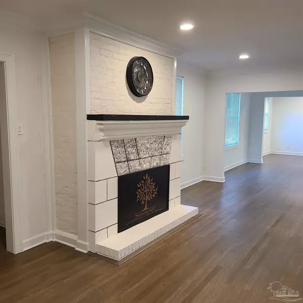 Pensacola, FL 32501,1301 W Lee St