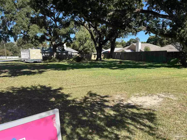 Pensacola, FL 32504,4000 Creighton Rd